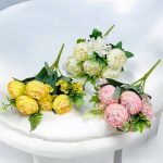 مجموعة ورد الفاوانيا صناعي عدد 5 مع اوراق لتزيين الهدايا والباقات