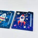 ⁦مفكرة هدية مع قلم رجل الفضاء توزيعات للأطفال⁩ - الصورة ⁦3⁩