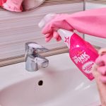 منظف حمام رغوة ذا بينك تنظيف قوي يزيل جميع الاوساخ