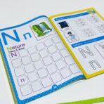 ⁦كراسة تعليم كتابة الحروف والكلمات الانجليزية كابيتال و سمول ب 2 مستويات⁩ - الصورة ⁦3⁩