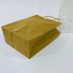 ⁦مجموعة أكياس هدايا ومتاجر ورقية 12 كيس حجم متوسط⁩ - الصورة ⁦4⁩