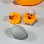 ⁦لعبة عائلة بطة حوض استحمام للأطفال مع زواية صوت 3 بطات + بيضة⁩ - الصورة ⁦4⁩