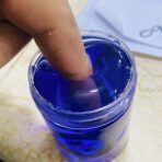 ⁦سلايم ملون مائي ناعم مع لعبة داخله لتطوير مهارة طفلك الحسية⁩ - الصورة ⁦4⁩