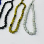 ⁦سبحة 33 حبة بلاستيك مزخرفة بخطوط⁩ - الصورة ⁦3⁩