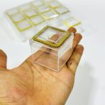 ⁦مجموعة علب توزيعات مناسبات وافراح 12 علبة اكريليك مربعه اطار ذهبي⁩ - الصورة ⁦3⁩