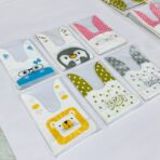 ⁦دستة اكياس رسومات توزيعات ربطة حجم صغير للمناسبات المختلفة عبوة 50 كيس⁩ - الصورة ⁦8⁩