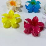 ⁦مساكة شعر شكل وردة الوان زاهية يمكن استعمالها للذيل والكعكة ترند 2025⁩ - الصورة ⁦3⁩