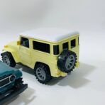 ⁦لعبة سيارة تايوتا دفع للأطفال⁩ - الصورة ⁦2⁩