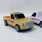 ⁦لعبة سيارة تايوتا ثعلب مظلمة للأطفال دفع باليد⁩ - الصورة ⁦2⁩