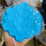 ⁦قالب سيليكون على شكل خلية نحل مناسب للصابون والشمع والطين وصنع الهدايا اليدوية⁩ - الصورة ⁦5⁩