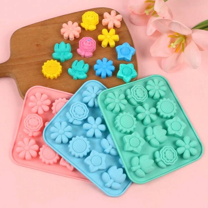 photo_2_2025-02-09_00-30-33 قالب سيلكون تصاميم ازهار لصنع الحلوى وتوزيعات الشكلاطة والكراميلMA93 - الصورة 1