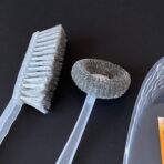 ⁦طقم تنظيف المنزل 4 قطع فرشة ليفة , و بخاخ , و مكنسة ,  و لمامة⁩ - الصورة ⁦4⁩