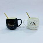 ⁦طقم 2 مق كابتشينو فخم بكتابة Miss & Mr  هدية زوجين  داخل علبه افطار صباحي وديكور منزل⁩ - الصورة ⁦4⁩