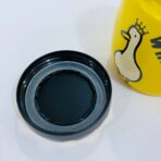 ⁦مق سيراميك مع غطاء هدية رسمة بطوط⁩ - الصورة ⁦4⁩