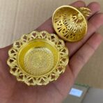 ⁦قاعدة بخارة ذهبية حديد مزخرفة مع نجمة وهلال للـ بخارات وديكور المنزل⁩ - الصورة ⁦2⁩