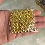 ⁦كيس خرز مغلق لامع دائري مقاس 8 ملم لصنع الاكسسوارات والاعمال الحرفية - 50 قرام⁩ - الصورة ⁦3⁩