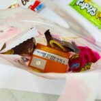 ⁦دستة شنطة توزيعات يونيكورن بنوتات 12 حقيبة ، توزيعات عيديات للبنوتات خلوط⁩ - الصورة ⁦5⁩