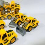 ⁦مجموعة ألعاب كواشيك وحفار 4 سيارات ، لعبة كاشيك صغير بلاستيك⁩ - الصورة ⁦3⁩