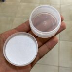 ⁦علبة بلاستيك كوزماتيك والكريمات 30 مل معتمة ضبابية مع غطاط قوي ومحكم بالاسفنج⁩ - الصورة ⁦2⁩