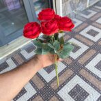 ⁦مجموعة ورد جوري صناعي شبيه الطبيعي، 7 وردات مع اوراق⁩ - الصورة ⁦3⁩