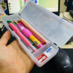 ⁦مقلمة أدوات فارغه صورة ميسي × رونالدو ، مناسبة لحفظ الادوات المدرسية⁩ - الصورة ⁦2⁩