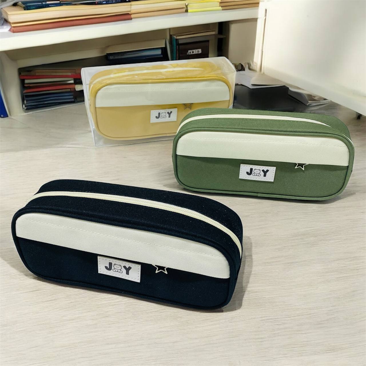 photo_4_2025-08-09_21-36-33 مقلمة ادوات مدرسية راقية JOY ، سوستة ممتازة 2 جيوب - الصورة 1