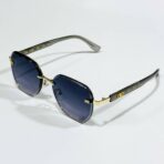 ⁦نظارة شمسية نسائية تصميم شبيه Dior - مع حافظة حماية⁩ - الصورة ⁦7⁩