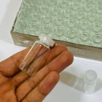 ⁦دستة 100 قنينة ، عبوات زجاجية 12 مل غطاء ضغط ، لتعبئة العطورات المركزة ومواد العناية والتجميل والزيوت⁩ - الصورة ⁦3⁩