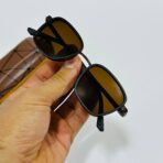 ⁦نظارة رجالية شمسية سكوير براون - اصدار فاخر" مع حافظة حماية⁩ - الصورة ⁦3⁩