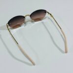 ⁦نظارة شمسية نسائية BVLGARI فراشة جانبية - تدرج بني بدون إطار مع حافظة حماية⁩ - الصورة ⁦3⁩