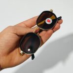 ⁦نظارة شمسية رجالية مع حافظة حمايه⁩ - الصورة ⁦2⁩