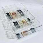 ⁦منظم ثلاجة فاخر شفاف 3 أحجام مع ذراع سهل الحمل⁩ - الصورة ⁦2⁩