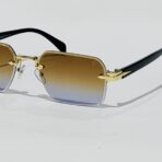 ⁦نظارة شمسية نسائية مع حافظة حماية⁩ - الصورة ⁦3⁩