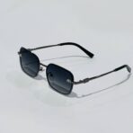 نظارة شمسية نسائية مع حافظة حماية