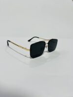 ⁦نظارة شمسية نسائية مع حافظة حماية⁩ - الصورة ⁦2⁩